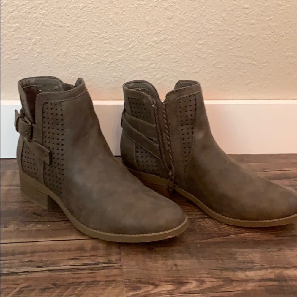 Taupe / Brown Booties